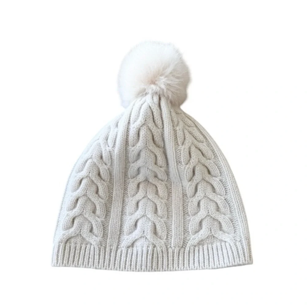 NEW Amicale‎ New York 100% Cashmere Ivory Cable Knit Pom Pom Beanie Winter Hat